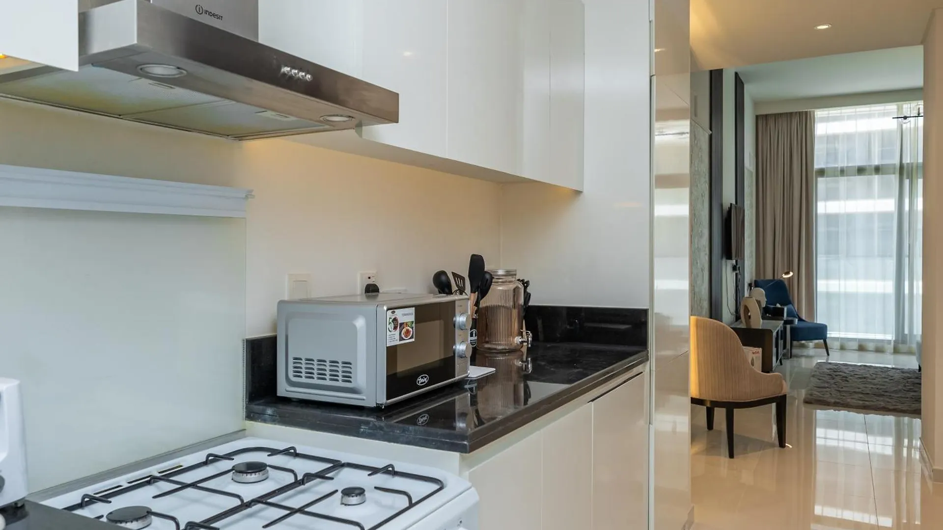 Escape24 Luxury Studio Apartment Golf Promenade Damac Hills Dubai United Arab Emirates