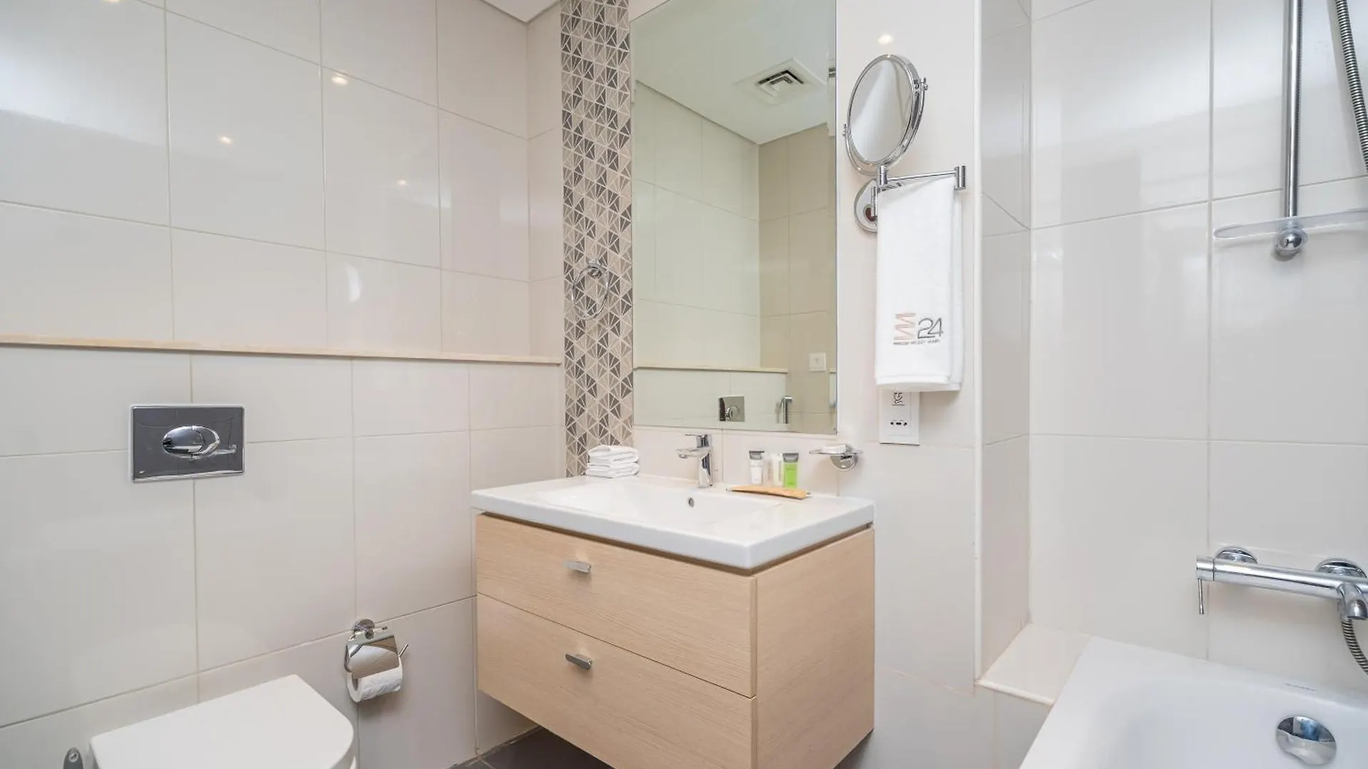 Escape24 Luxury Studio Apartment Golf Promenade Damac Hills Dubai 0*,  United Arab Emirates
