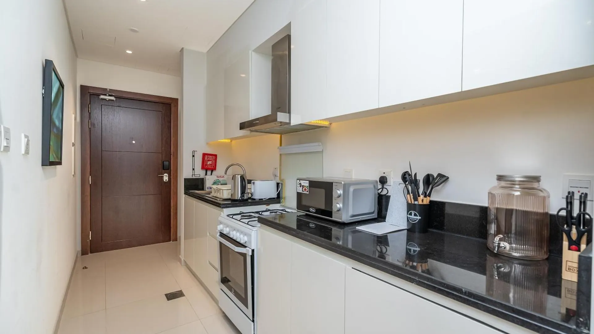 Escape24 Luxury Studio Apartment Golf Promenade Damac Hills Dubai